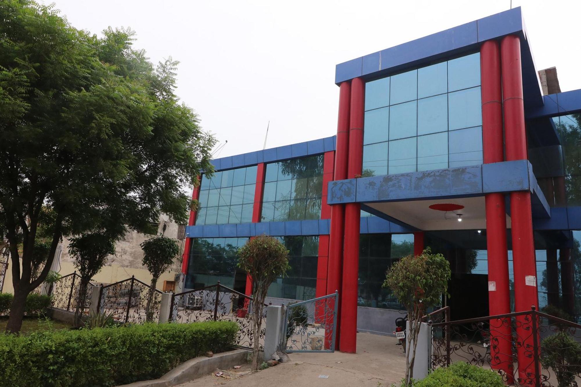 Hotel O Mulaqat Dadri Exterior foto